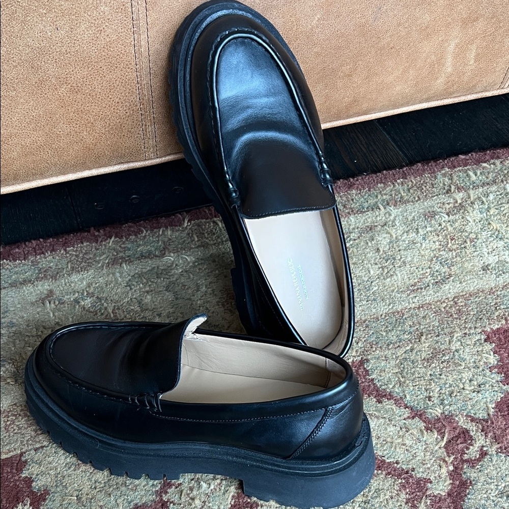 Banana Republic Black Leather Slip-On Loafers